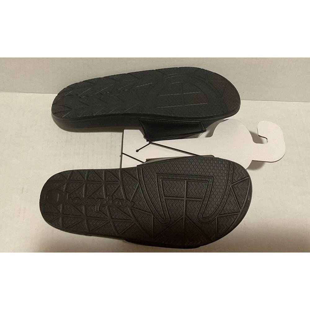 Champion slippers mens 9 Black Slides